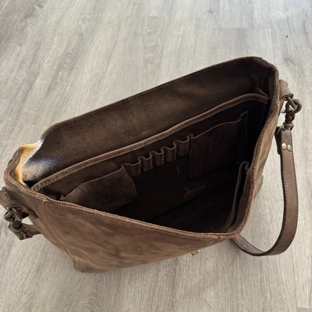 Buffalo Jackson Trading Co. Leather Laptop Messenger Briefcase Bag w/Strap